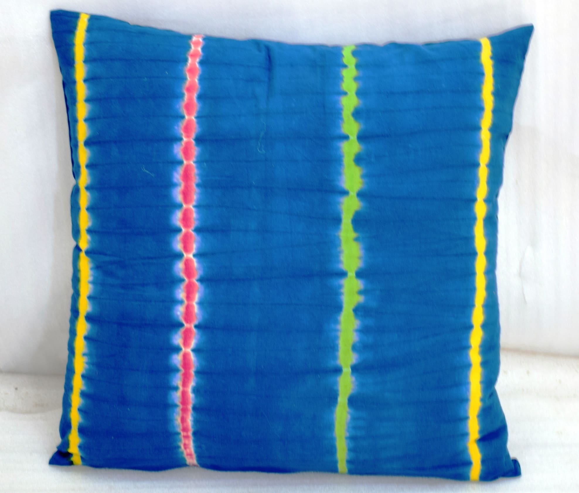 Lehariya Tie-Dye cushion Cover